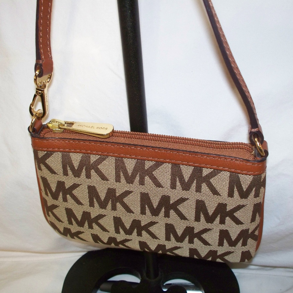 Michael Kors JS Siganture Bg/Eb/Luggage Wristlet